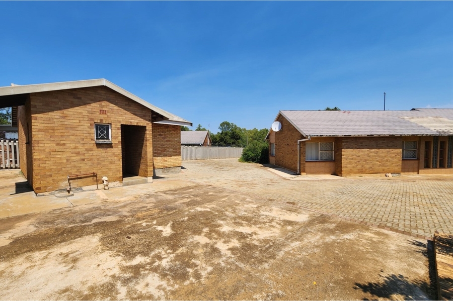 3 Bedroom Property for Sale in Neserhof North West